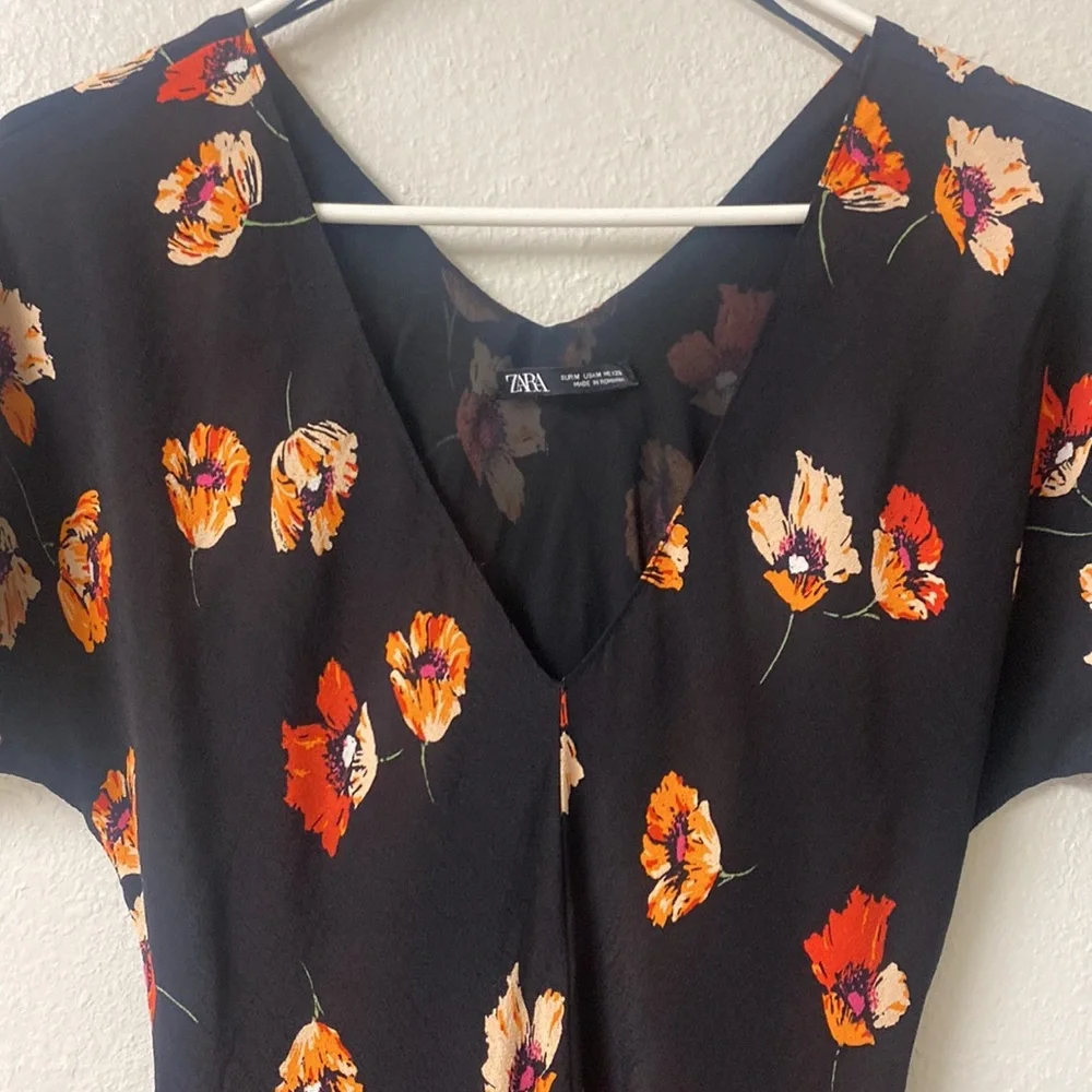 Zara dress - Picture 2 of 3